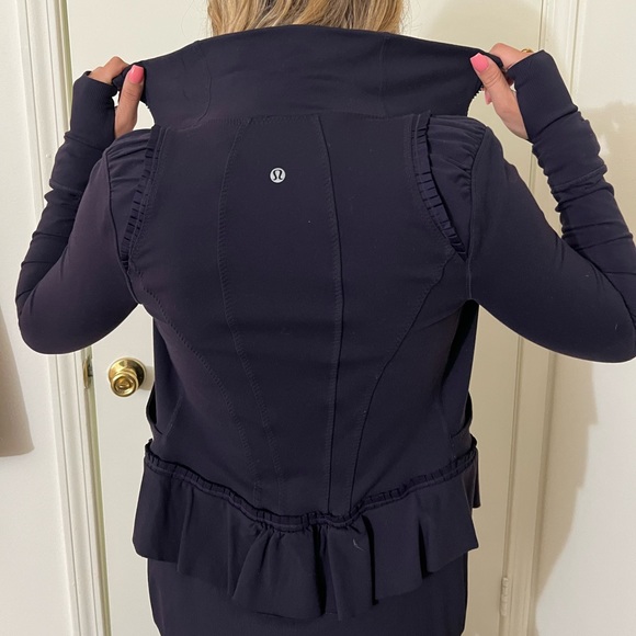 Lulu lemon workout jacket - Picture 3 of 6
